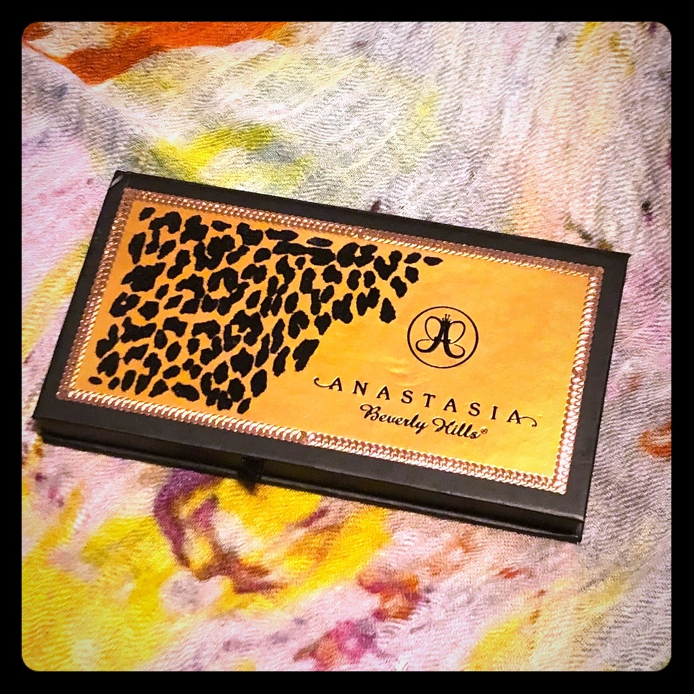 Anastasia Beverly Hills Catwalk Eyeshadow Palette